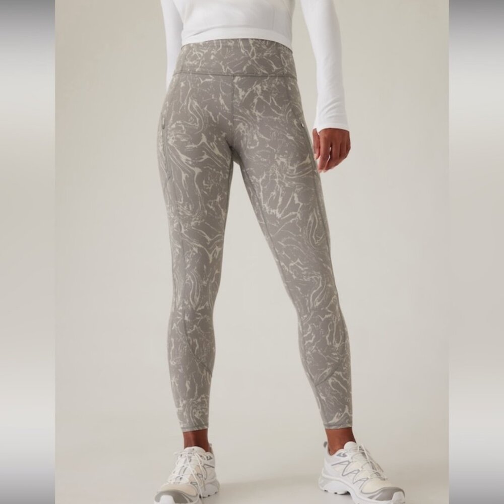 ATHLETA Women's EUC Rainier Textured Tight "Grey Ripple" | Size M‎